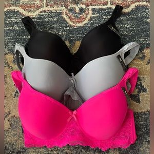 Vadalala Bras 42DD Black, Grey & Hot Pink